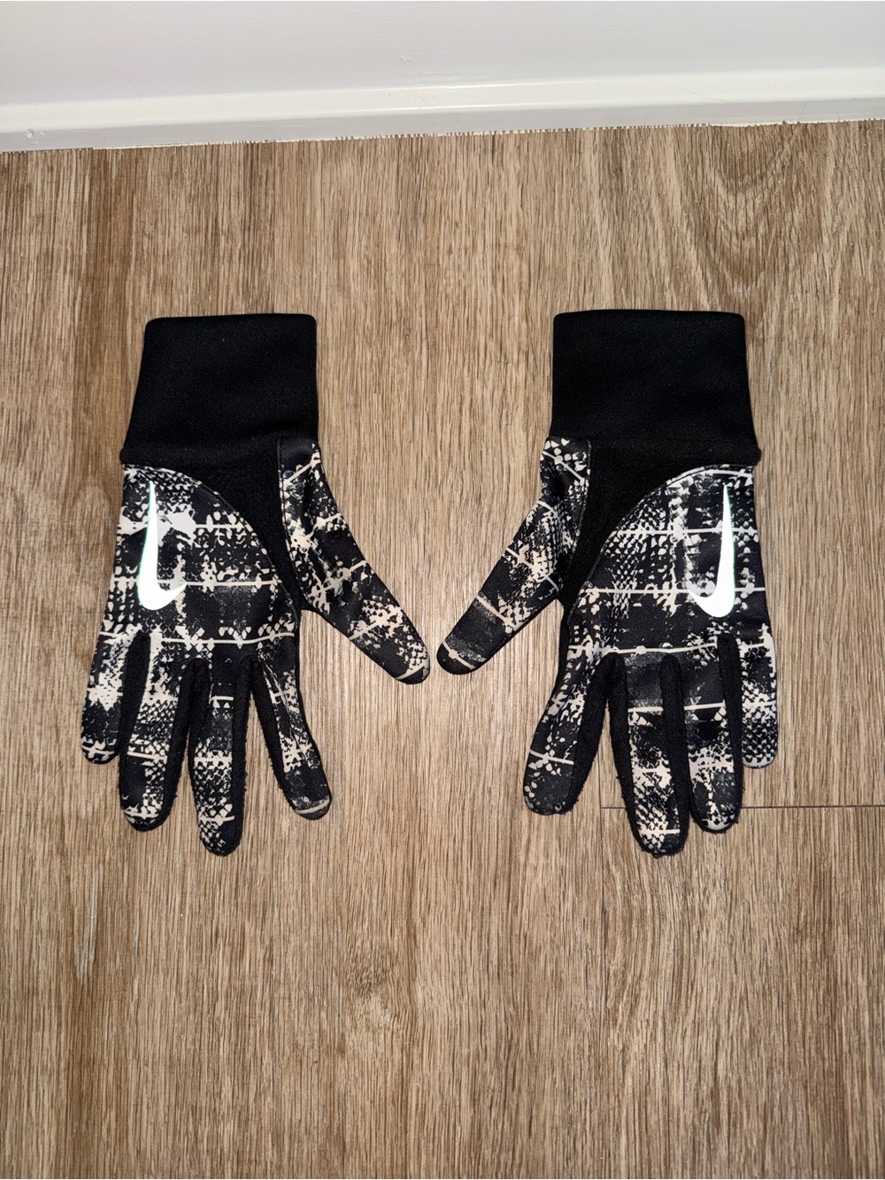 Nike Women’s Gloves